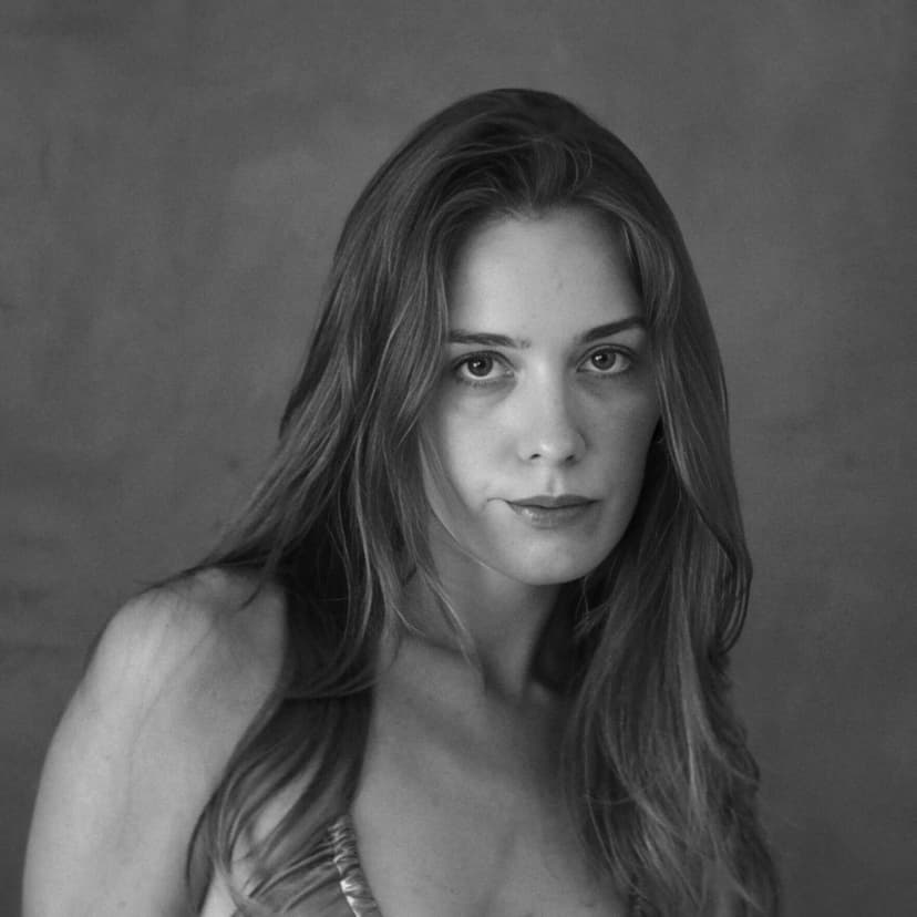 Erin Robinson - Headshot